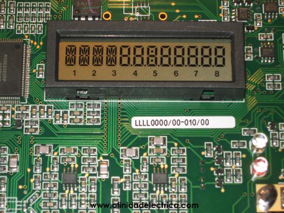 El display de cristal l�quido LCD (Liquid Crystal Display).
