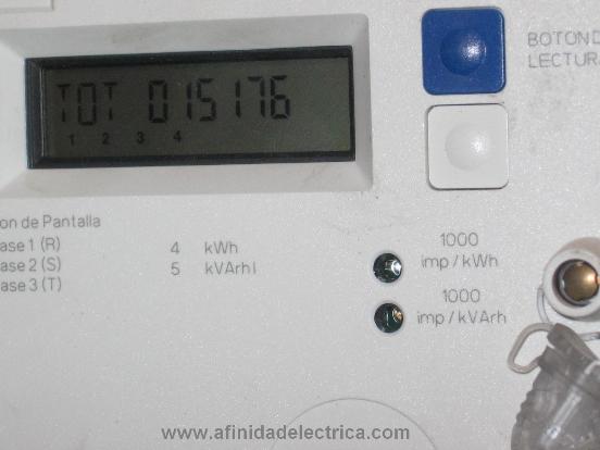 Utilizaremos los indicadores luminosos emisores de pulsos de energ��a activa y reactiva.